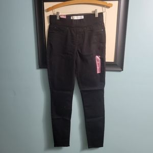 Levi Strauss Pull-on Black Skinny Jeans